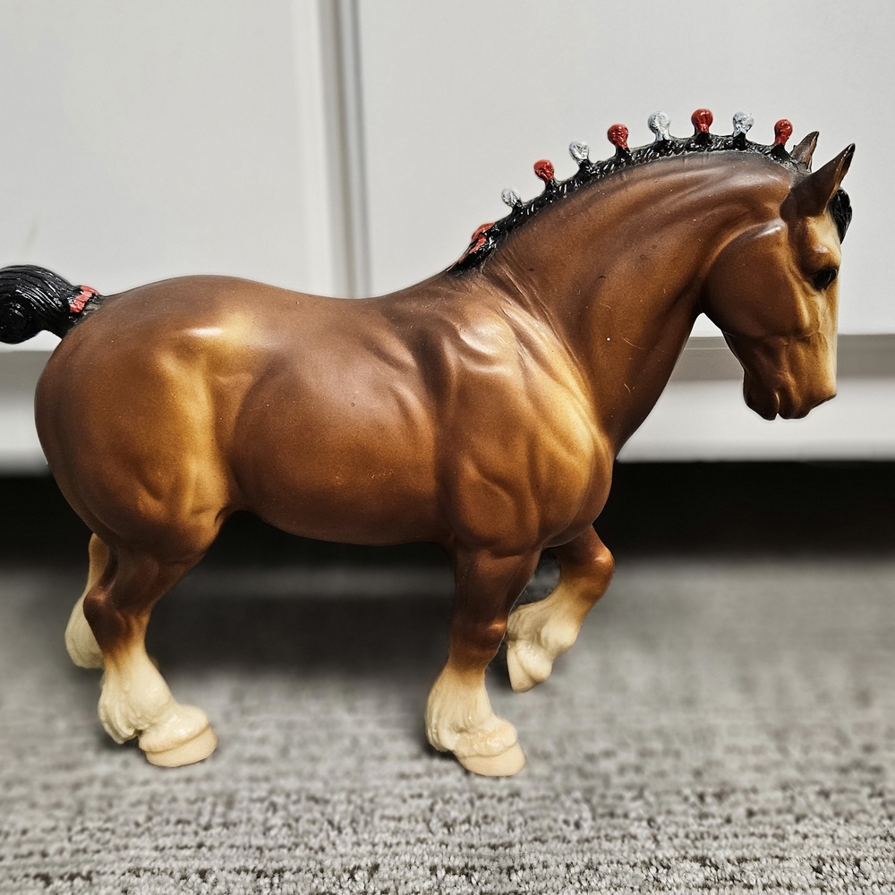 Vintage 1979 BREYER HORSE CLYDESDALE STALLION BROWN w/Red & White Bobs B stamp